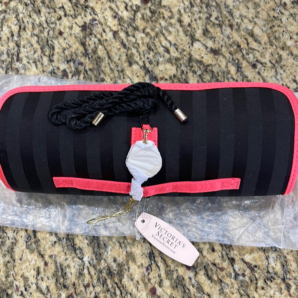Victoria’s Secret Toiletry Roll Bag! New!